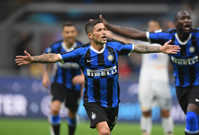 官方：阿贾克斯主帅海廷加下课；带队本赛季欧冠四战全败（阿贾克斯官宣海廷加下课，本季欧冠四战皆负）