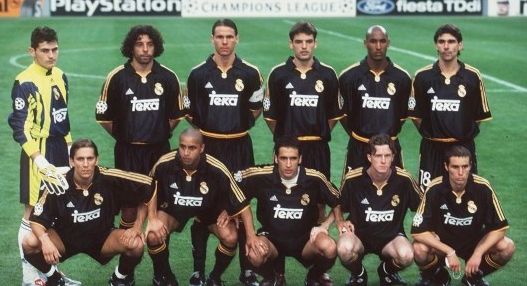 汉堡vs云达不莱梅：法比奥-维埃拉、洛孔加首发，菅原由势、施密德出战（汉堡对阵云达不莱梅：法比奥-维埃拉、洛孔加先发，菅原由势、施密德亮相）