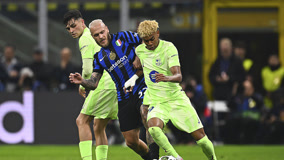 踢球者：于帕原则上愿意留在拜仁，但续约条款必须让他满意（踢球者：于帕倾向留在拜仁，但续约条件须令其满意）