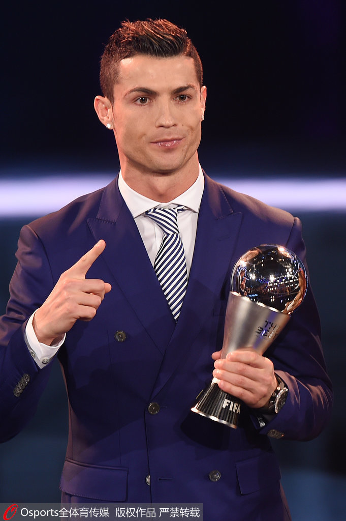 万隆前锋：我已准备好复出，我能否进球不重要，球队能赢就行（万隆前锋复出在即：不计个人进球，只求球队胜利）