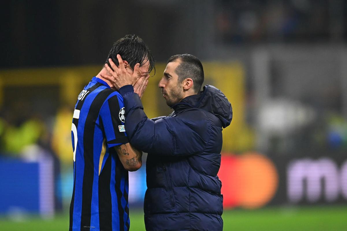 皇马狂喜？据西媒报道，梅西将介入巴萨2026年选...（西媒称梅西或介入巴萨2026年选举，皇马偷笑？）