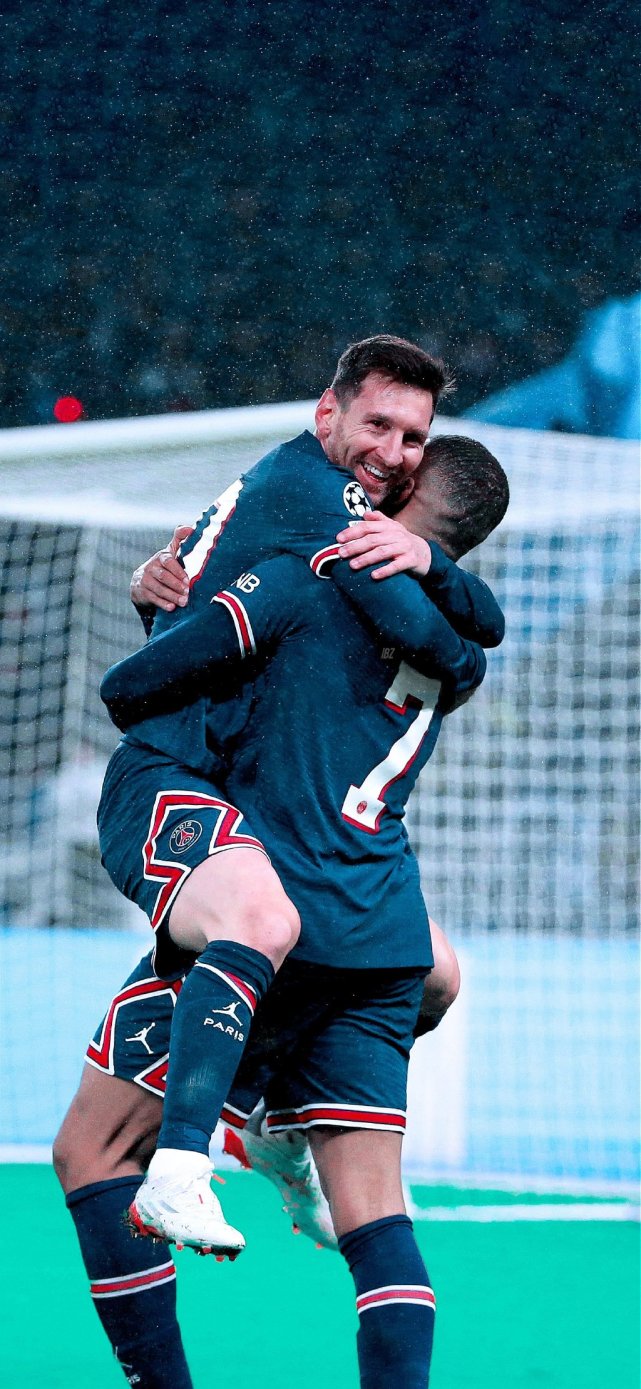 本菲卡2-0那不勒斯，里奥斯传射，巴雷罗破门（本菲卡2-0击败那不勒斯：里奥斯一传一射，巴雷罗建功）