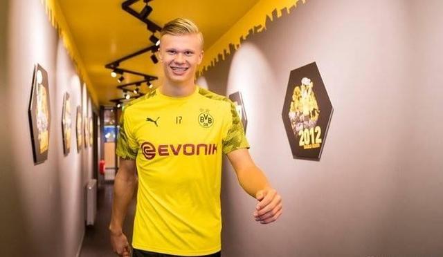 圣保罗总监：会在奥斯卡康复后再讨论未来，做事首先要人性化（圣保罗总监：待奥斯卡康复再谈未来，行事以人性为先）