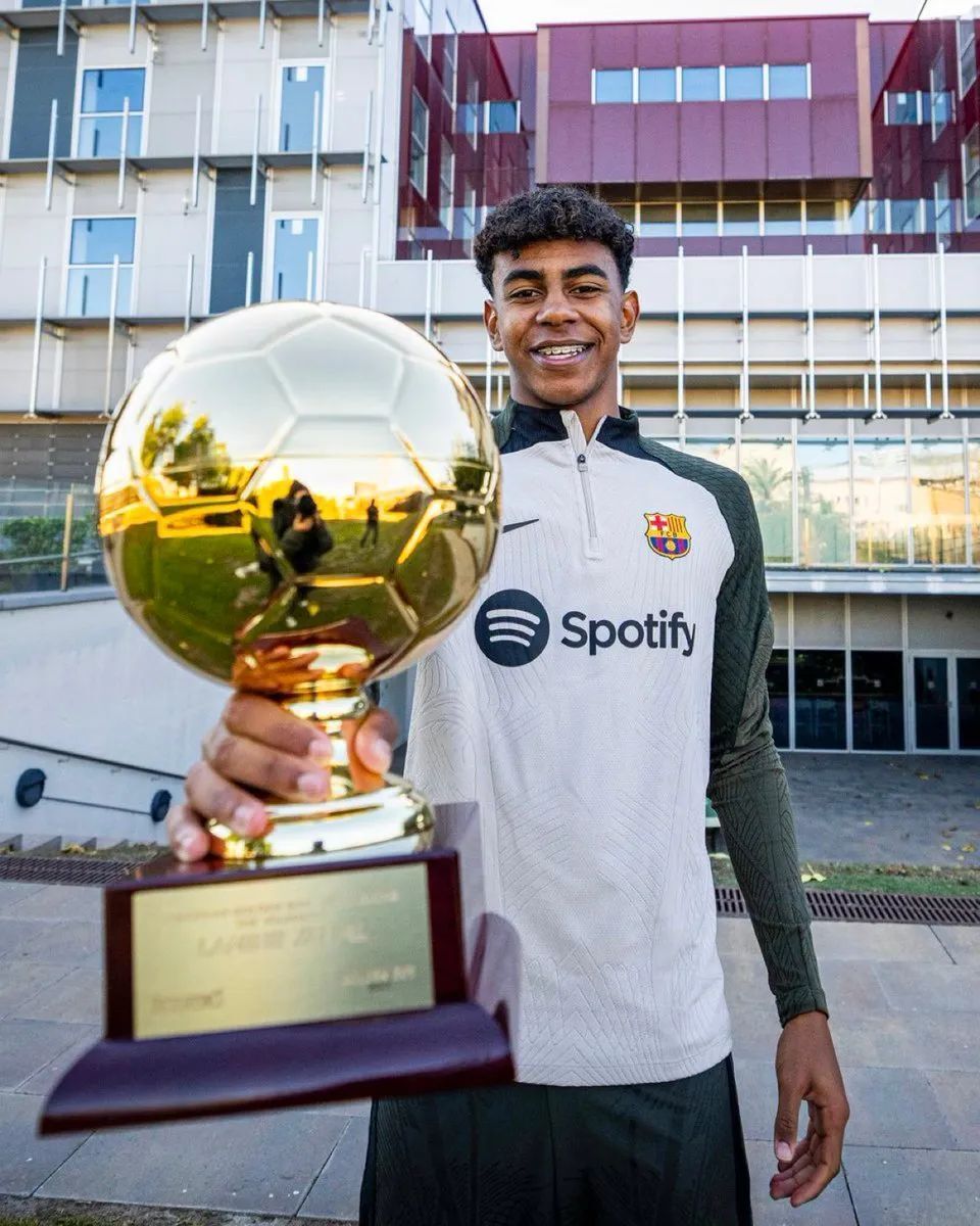 律师张冰：某俱乐部口头承诺奖金，之后反悔说从来没有奖金（律师张冰：某俱乐部口头允诺奖金，事后反口称从未有奖金）