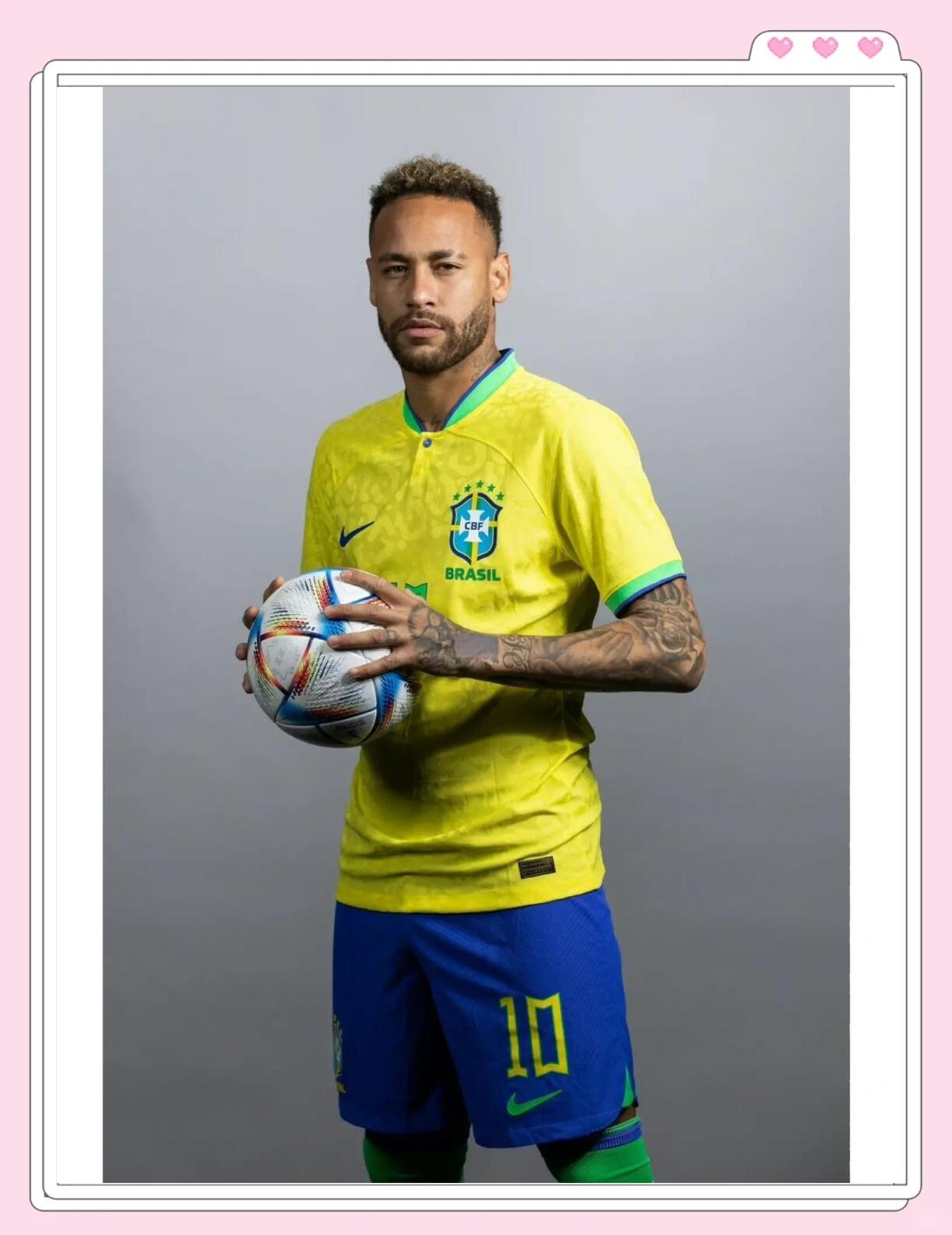 热搜第一！#泰勒斯威夫特官宣订婚 ，男方是知名橄榄球球星