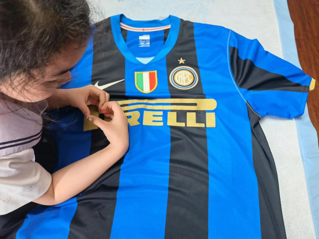 DO：拜仁及多家德甲&英超俱乐部正在关注法鹰中场拉尔森（拜仁在内的多家德甲与英超俱乐部关注法鹰中场拉尔森）